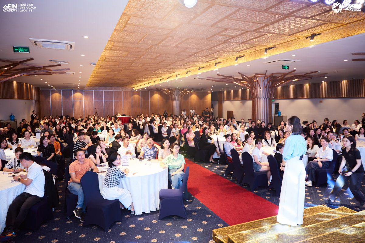 Nguyệt Trương tại một buổi đào tạo